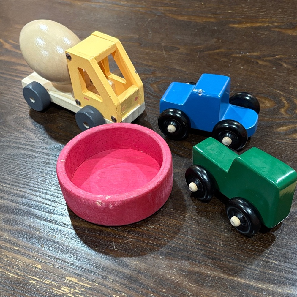 🌈Wooden Toy Vehicles Set; Cement Truck and two smaller Blue and Green Trucks